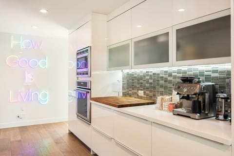 Equipped with everything needed to satisfy your coffee cravings.