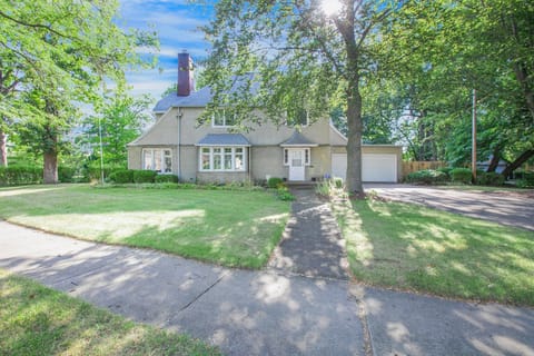 Welcome to The Grand Dame