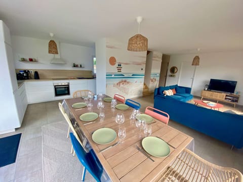 Salle à manger jusqu'à 8 personnes