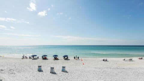 Beach nearby, sun loungers, beach towels