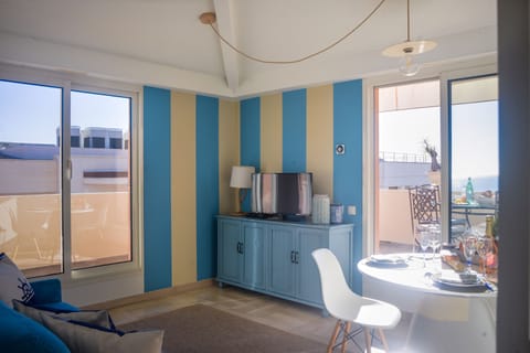 Living and dining room