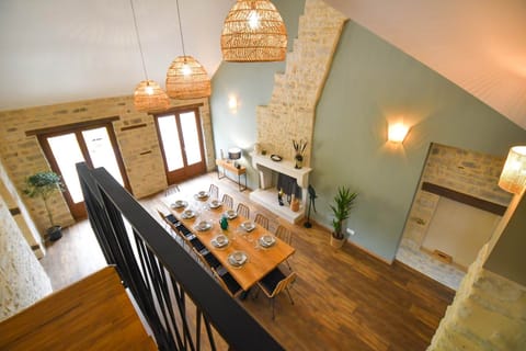 LES RIVES CHAMPENOISES - Salle à manger