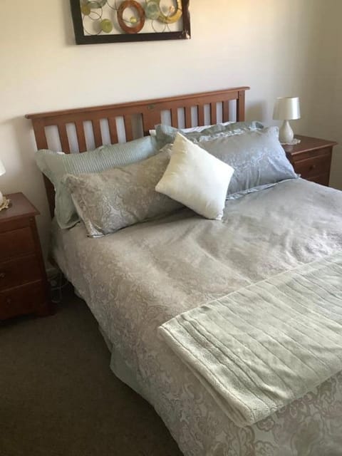 2 bedrooms, in-room safe, iron/ironing board, free WiFi