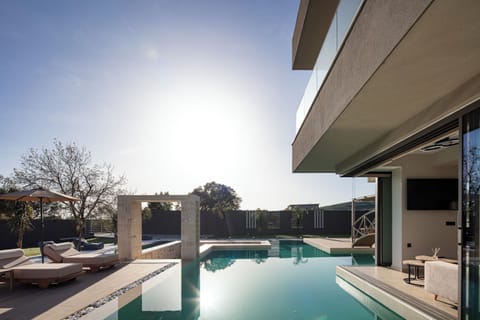 Elinor Villa is here to offer you the ultimate peaceful holiday retreat