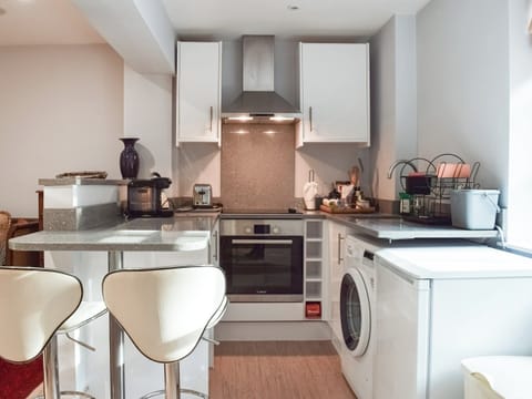 Kitchen | The Library Suite, Penn