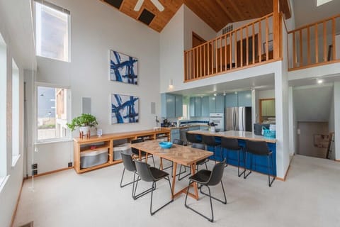 #StayInMyDistrict #OregonCoast #PortOrford #BookDirect