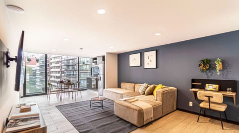 El mobiliario, la decoración y los servicios pueden variar ligeramente.