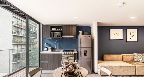 El mobiliario, la decoración y los servicios pueden variar ligeramente.