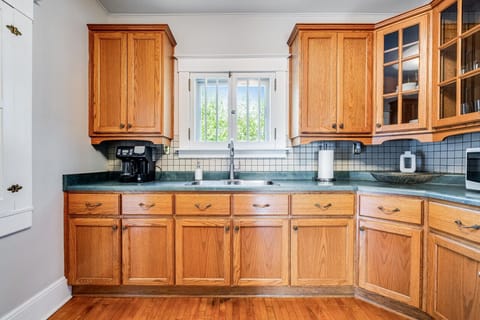 Large Kitchen