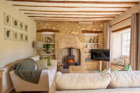 Enoch's Cottage - StayCotswold