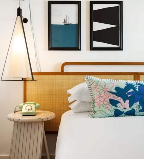 Unit with King bed. Exact unit will be assigned upon arrival. Views, colors, and decor may vary.