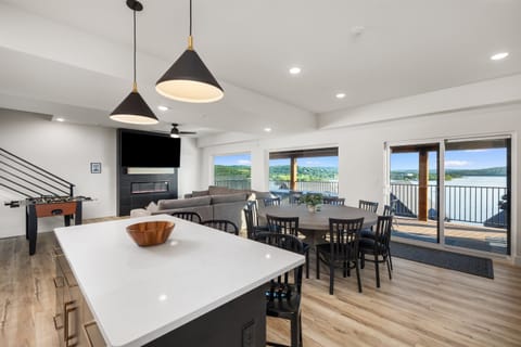 Cloud Nine - Main Level: Living Room