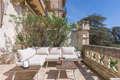 Balcony / Terrace / Patio