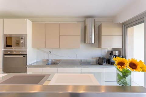 Kitchen, Living Room