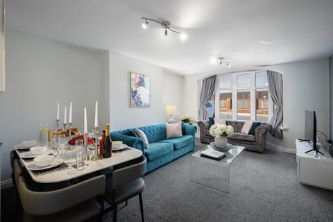 Living Room / Lounge