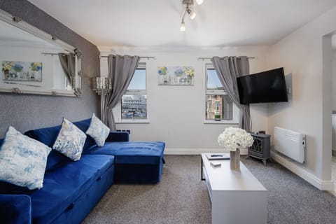 Living Room / Lounge