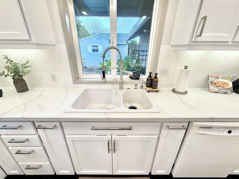 Video Walkthrough:
https://www.youtube.com/watch?v=QIlYuDIZkYs