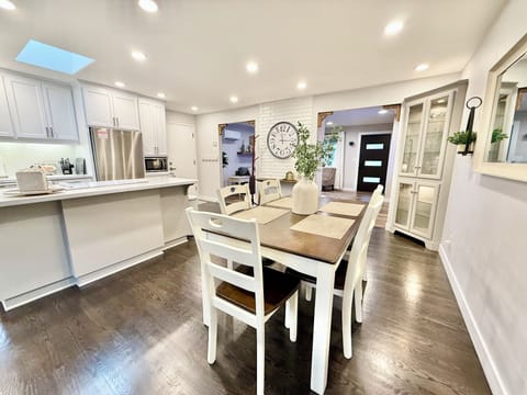 Video Walkthrough:
https://www.youtube.com/watch?v=QIlYuDIZkYs