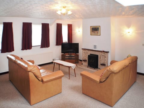 Living area | Penlon Cottage, Trefor, Near Caernarfon