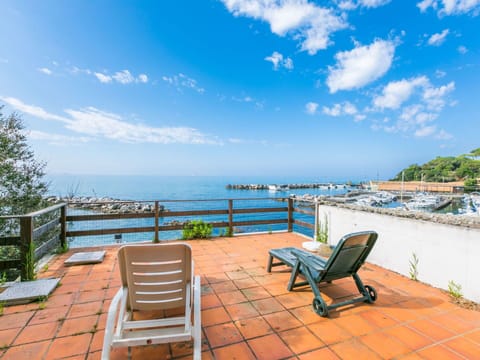 Cloud, Sky, Water, Property, Furniture, Azure, Blue, Outdoor Furniture, Wood, Leisure