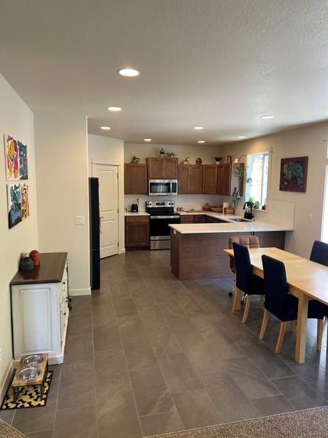 Kitchen and dining area.