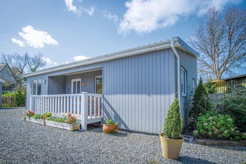 Skomer Lodge - 2 Bedroom Lodge - Manorbier (18620)