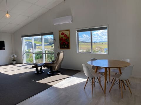 Upstairs Dining and Lounge Area