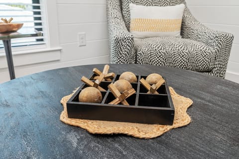 Not a plain-Jane rental. Flamingo features designer upgrades throughout.