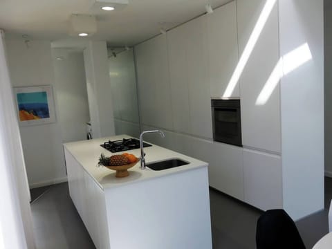 The Cape White Villa / Common space - Kitchen