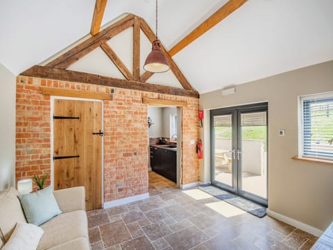Living room/dining room | The Old Stables 2 - Quarry Hill Farm, Shipton-Under-Wychwood