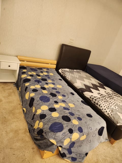 1 bedroom, desk, free WiFi, bed sheets