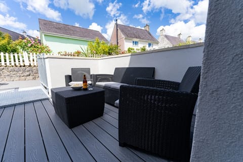 No. 66 - outside dining