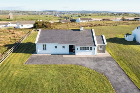 Ballyellery Cottage (2)