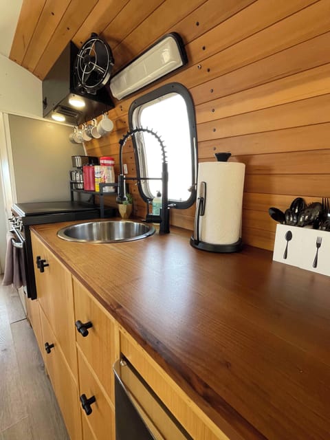 Argosy Kitchenette
