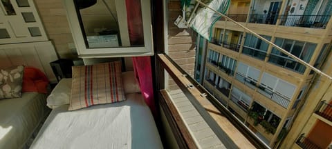 1 bedroom, iron/ironing board, internet