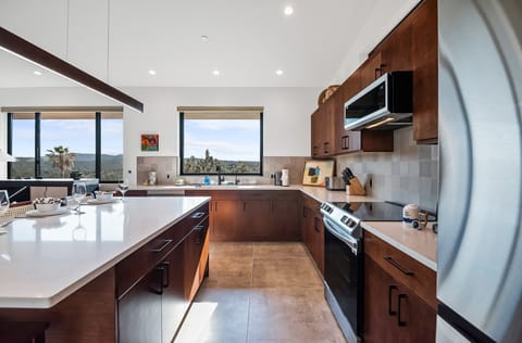 Fully upgraded kitchen with stainless steel appliances