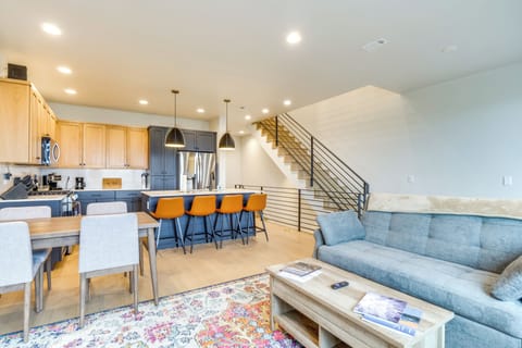 Crested Butte Vacation Rental | 3BR | 2.5BA | 1 Step to Enter | 1,734 Sq Ft