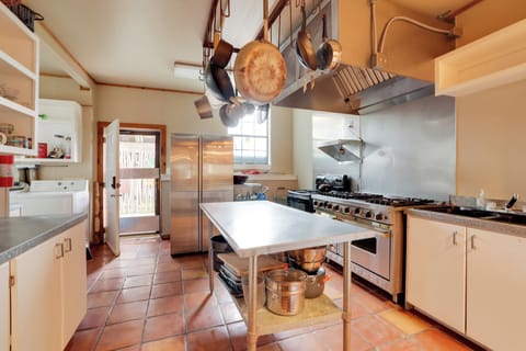 Kitchen | Cooking Basics | 1st Floor