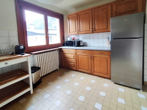 First floor apartment - Fully equipped kitchen