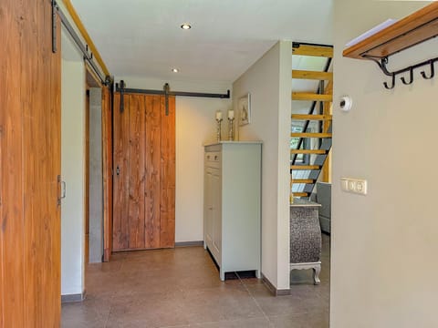 Entrance / Reception