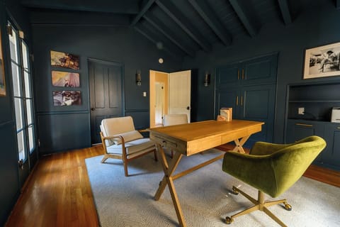 Chick private office space