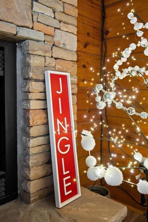 Enjoy your holidays in Serenity Creek.