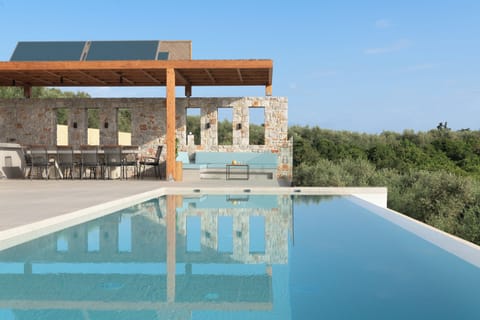 Sophisticated 40m2 pool surroundings offering a sense of tranquility.