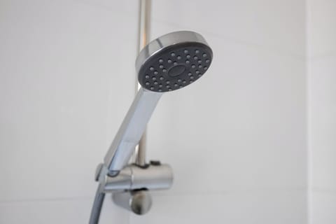 Hand-held showerhead