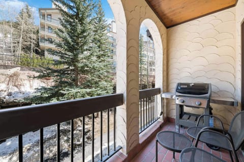 charter-1250-3246_52830786644_o