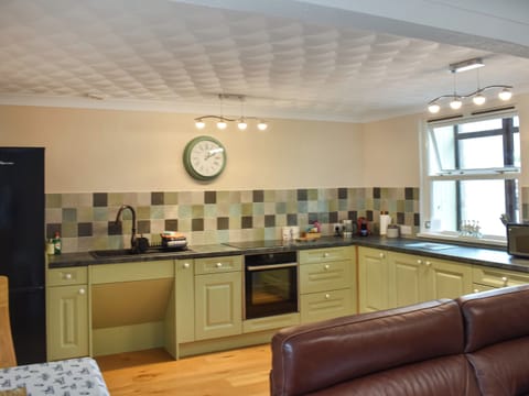 Kitchen | The Granary - Irton House Farm, Isel near Cockermouth, Lake District