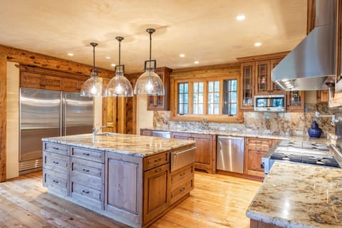 Fully appointed kitchen with huge island