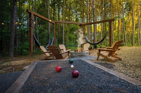 Welcome to Cozy Creek Cabin!