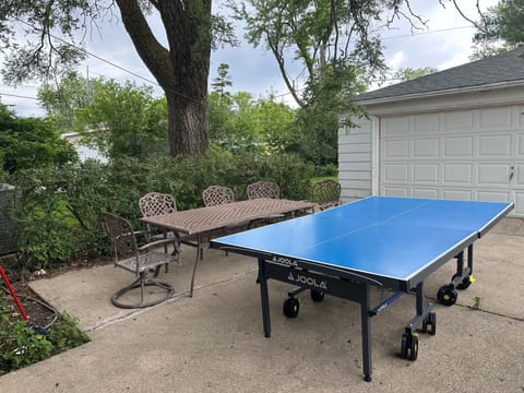 Out door sit and play