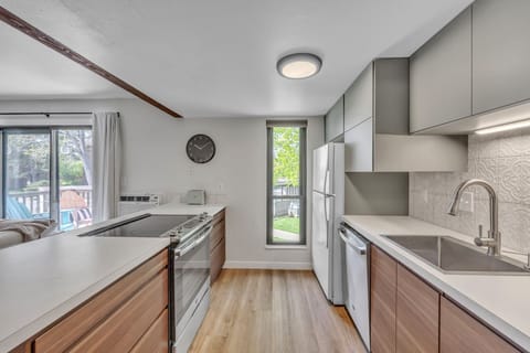 Fully stocked kitchen.